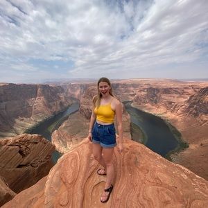 Meet your Posher, Malin